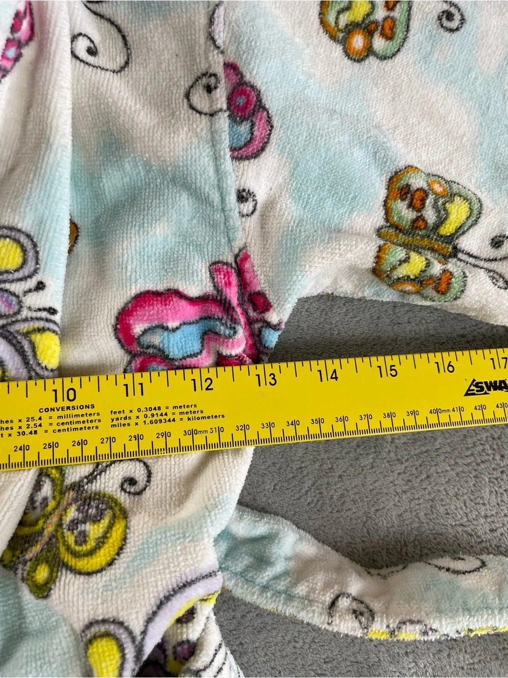 Girls Butterflies Robe Cover Up Bathrobe Kids Girls Size Medium 100% Cotton